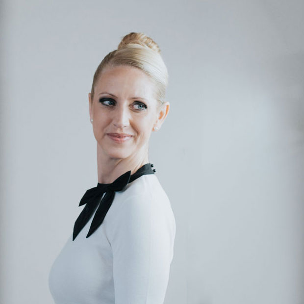 ana-rozman-zareci-pogled